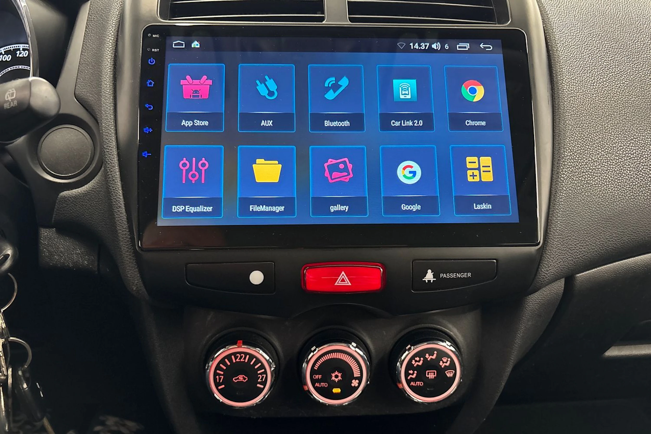 musta Mitsubishi ASX 2015 kuva 13.