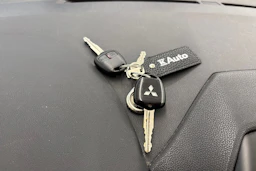 musta Mitsubishi ASX 2015 kuva 16.