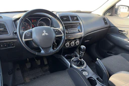 harmaa Mitsubishi ASX 2014 kuva 3.