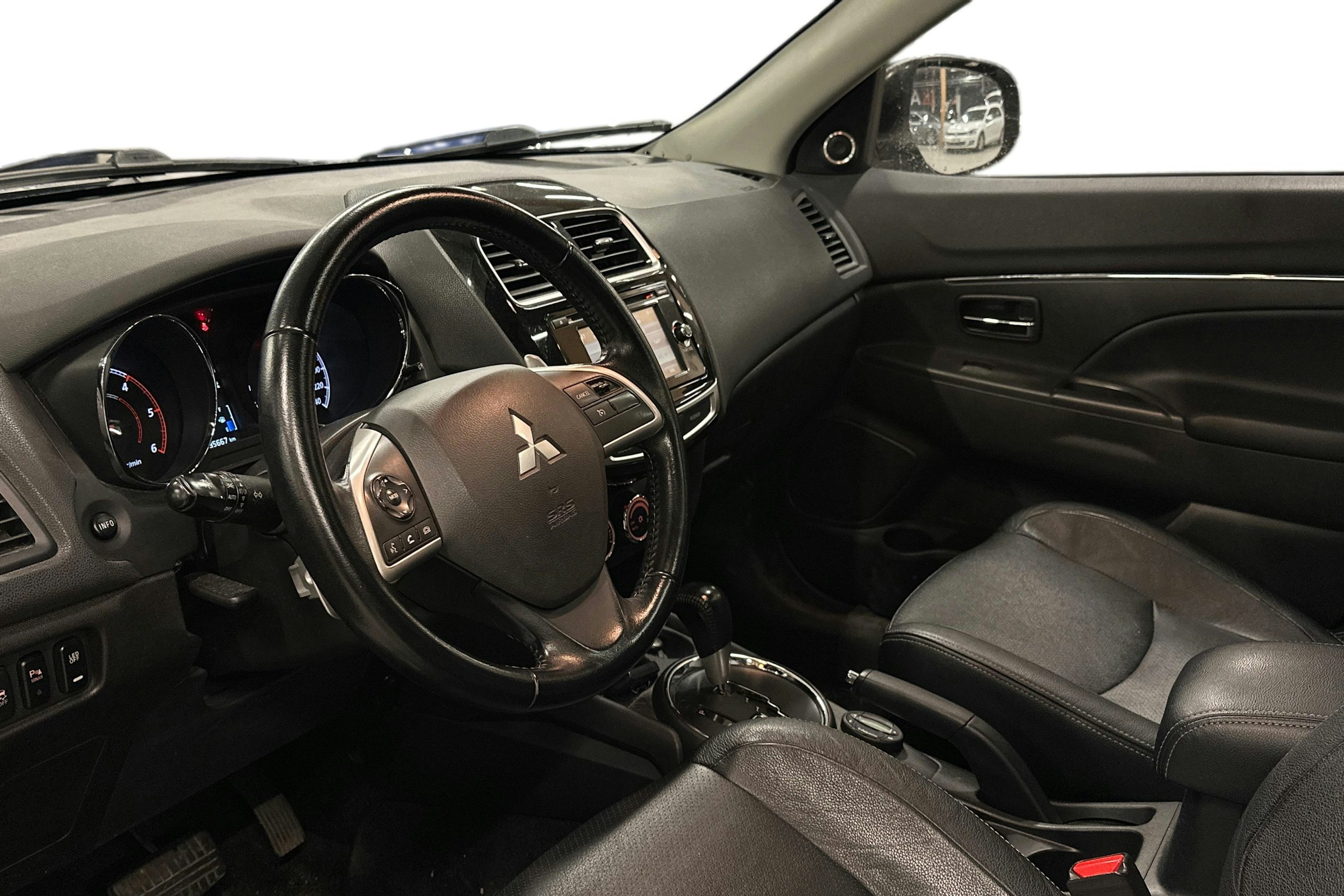 met. ruskea (beige) Mitsubishi ASX 2014 kuva 3.