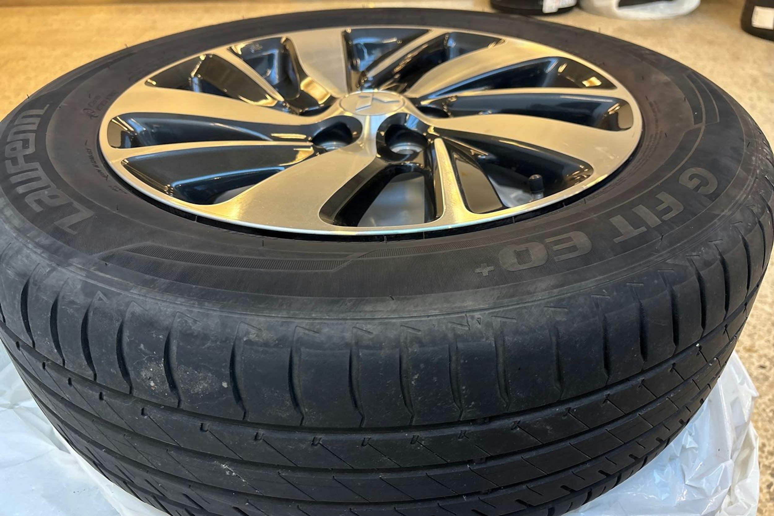 ruskea (beige) Mitsubishi ASX 2015 kuva 11.