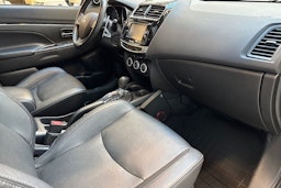 ruskea (beige) Mitsubishi ASX 2015 kuva 19.