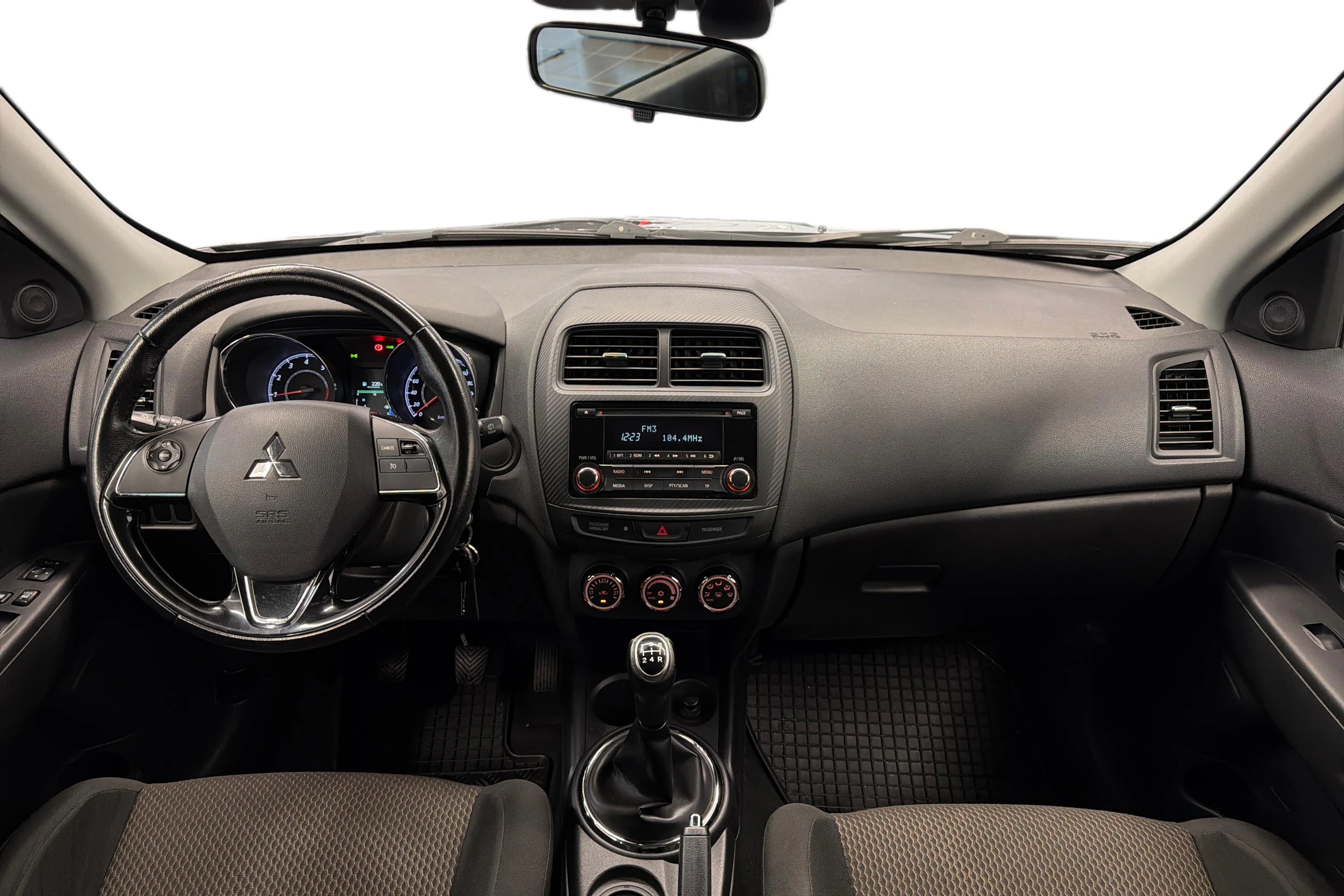 Musta Mitsubishi ASX 2016 kuva 7.