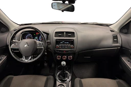 Musta Mitsubishi ASX 2016 kuva 7.