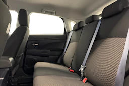 Musta Mitsubishi ASX 2016 kuva 8.