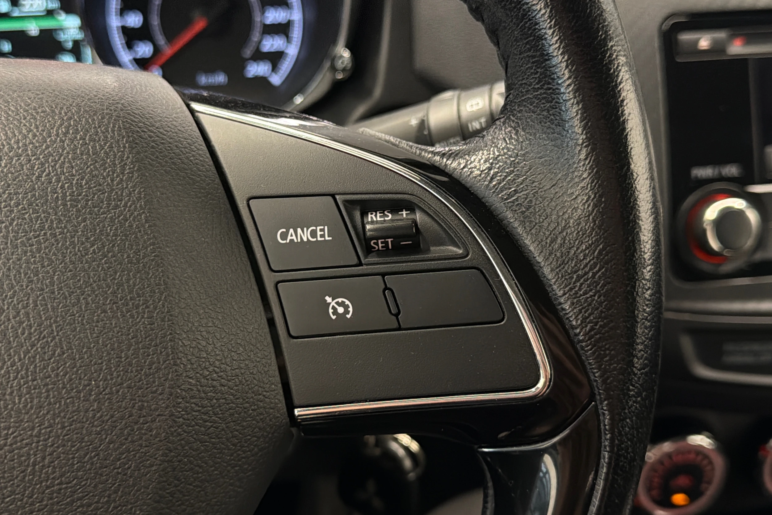 Musta Mitsubishi ASX 2016 kuva 15.