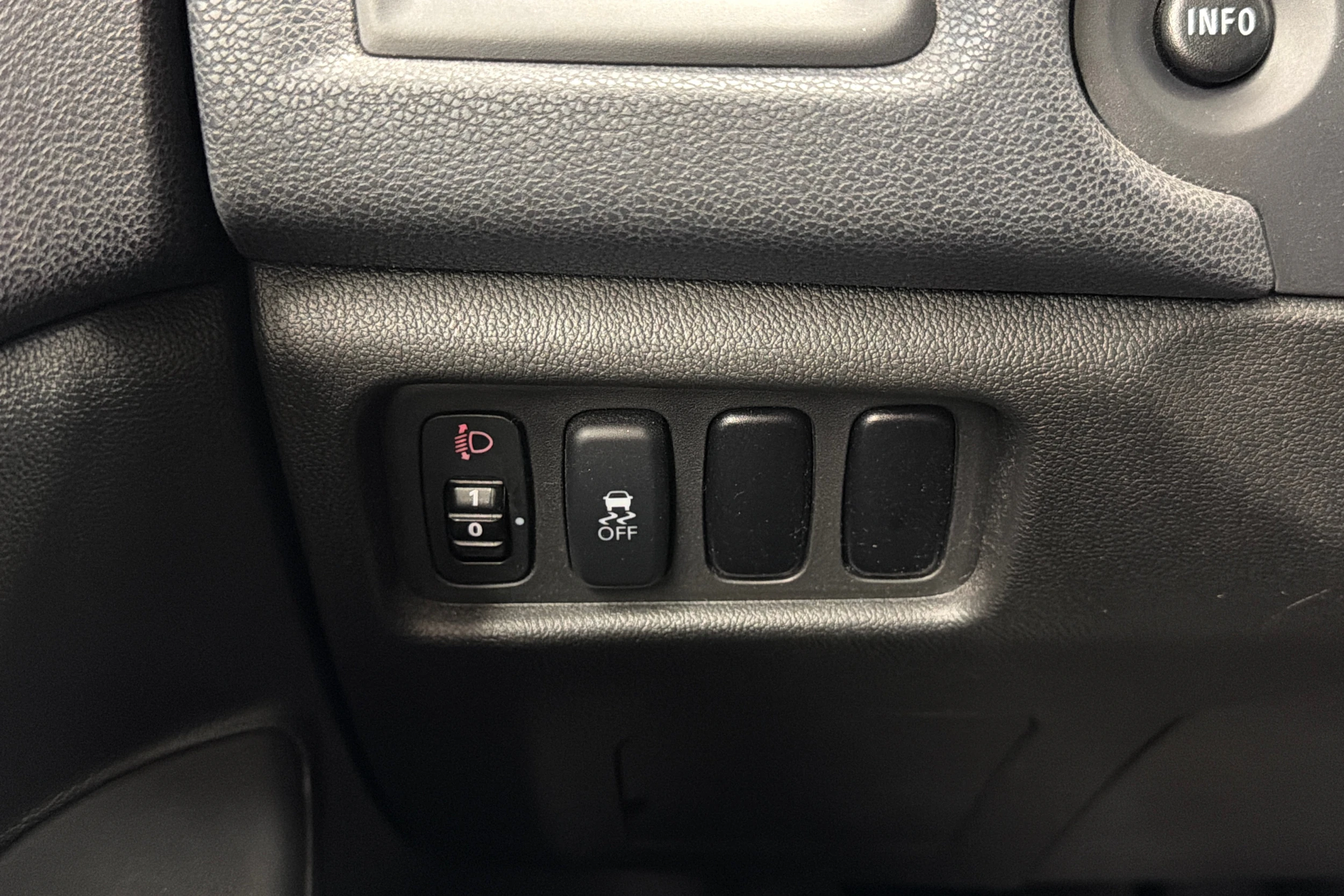 Musta Mitsubishi ASX 2016 kuva 17.