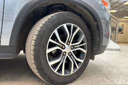 harmaa Mitsubishi ASX 2016 kuva 10.