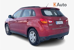 punainen Mitsubishi ASX 2016 kuva 2.