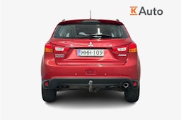 punainen Mitsubishi ASX 2016 kuva 5.