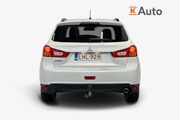 valkoinen Mitsubishi ASX 2017 kuva 3.