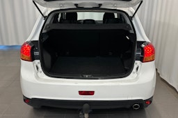 valkoinen Mitsubishi ASX 2017 kuva 13.