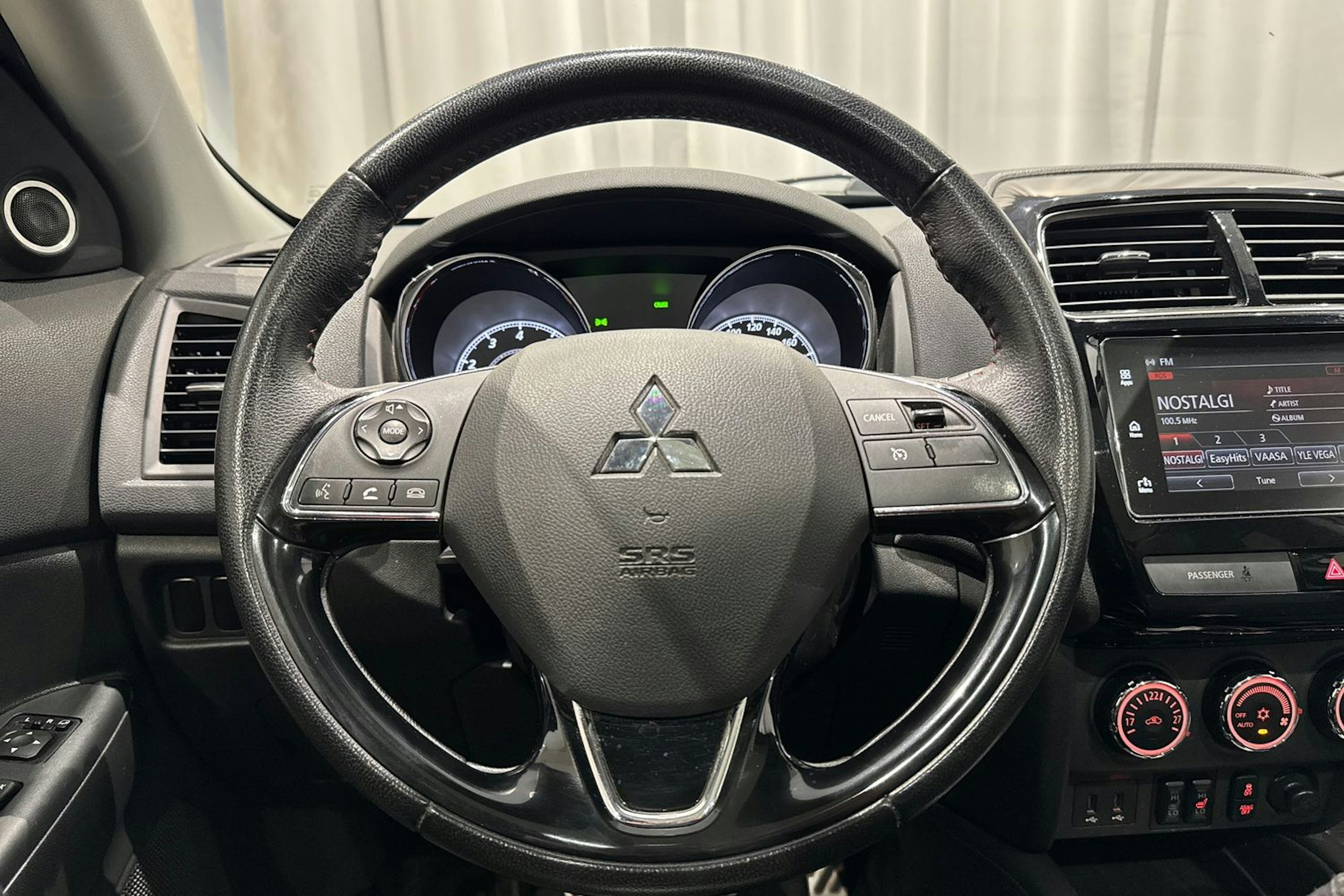 harmaa Mitsubishi ASX 2018 kuva 16.