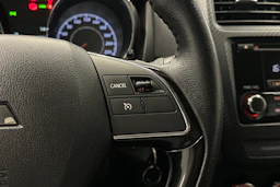 musta Mitsubishi ASX 2018 kuva 12.