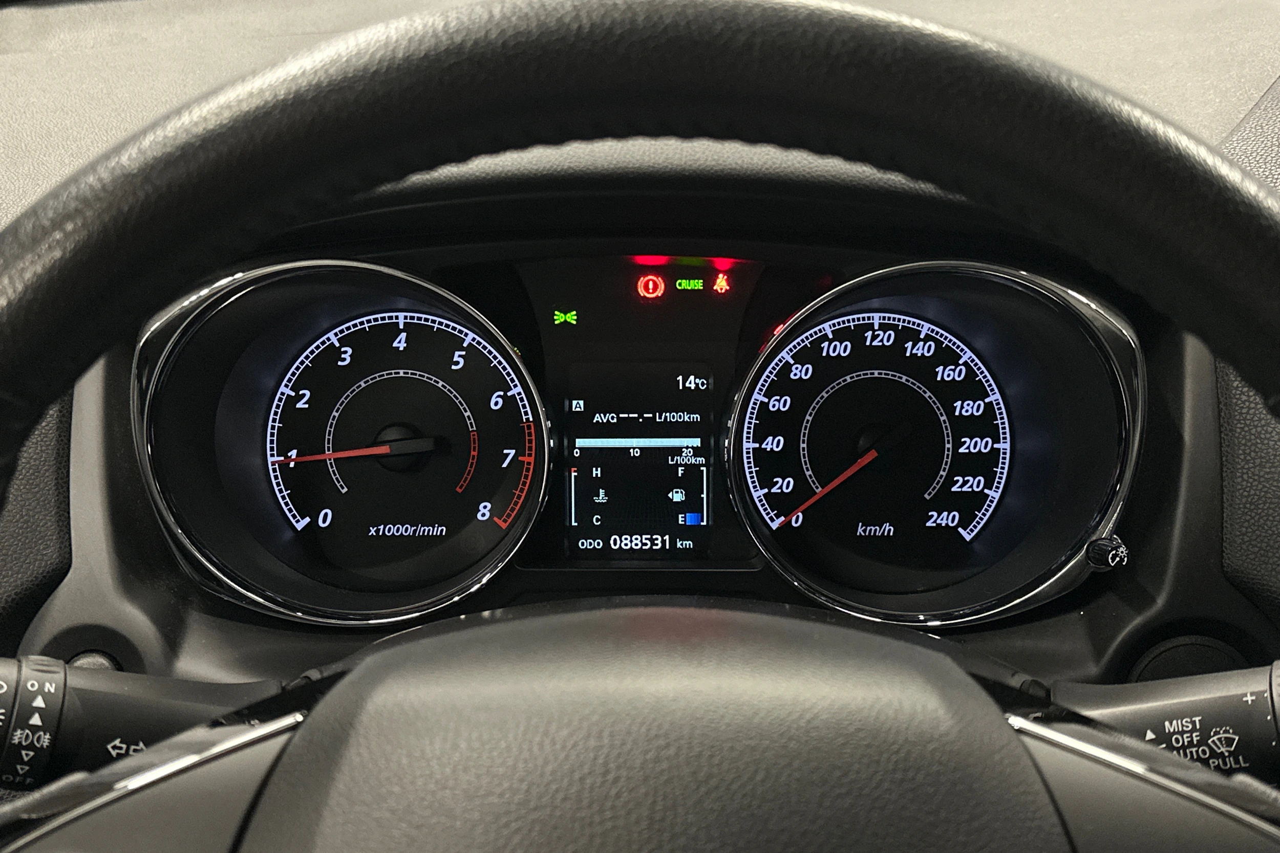 musta Mitsubishi ASX 2018 kuva 13.