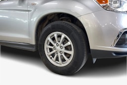 Harmaa Mitsubishi ASX 2018 kuva 11.
