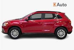 punainen Mitsubishi ASX 2019 kuva 6.
