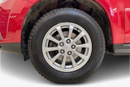 punainen Mitsubishi ASX 2019 kuva 11.