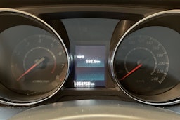 punainen Mitsubishi ASX 2019 kuva 17.