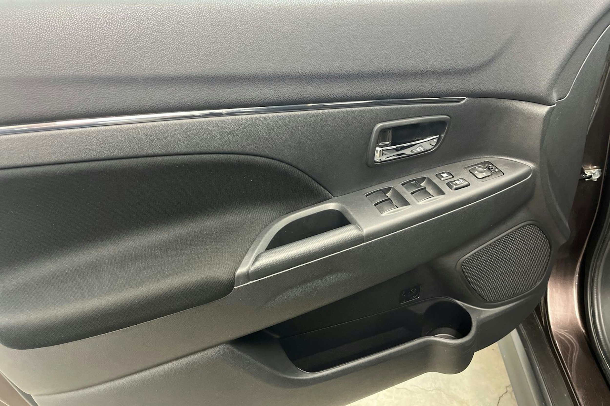 Ruskea (beige) Mitsubishi ASX 2020 kuva 14.