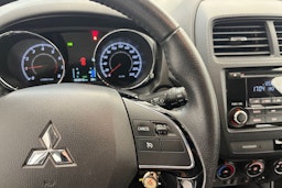 Ruskea (beige) Mitsubishi ASX 2020 kuva 17.