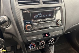 Ruskea (beige) Mitsubishi ASX 2020 kuva 18.