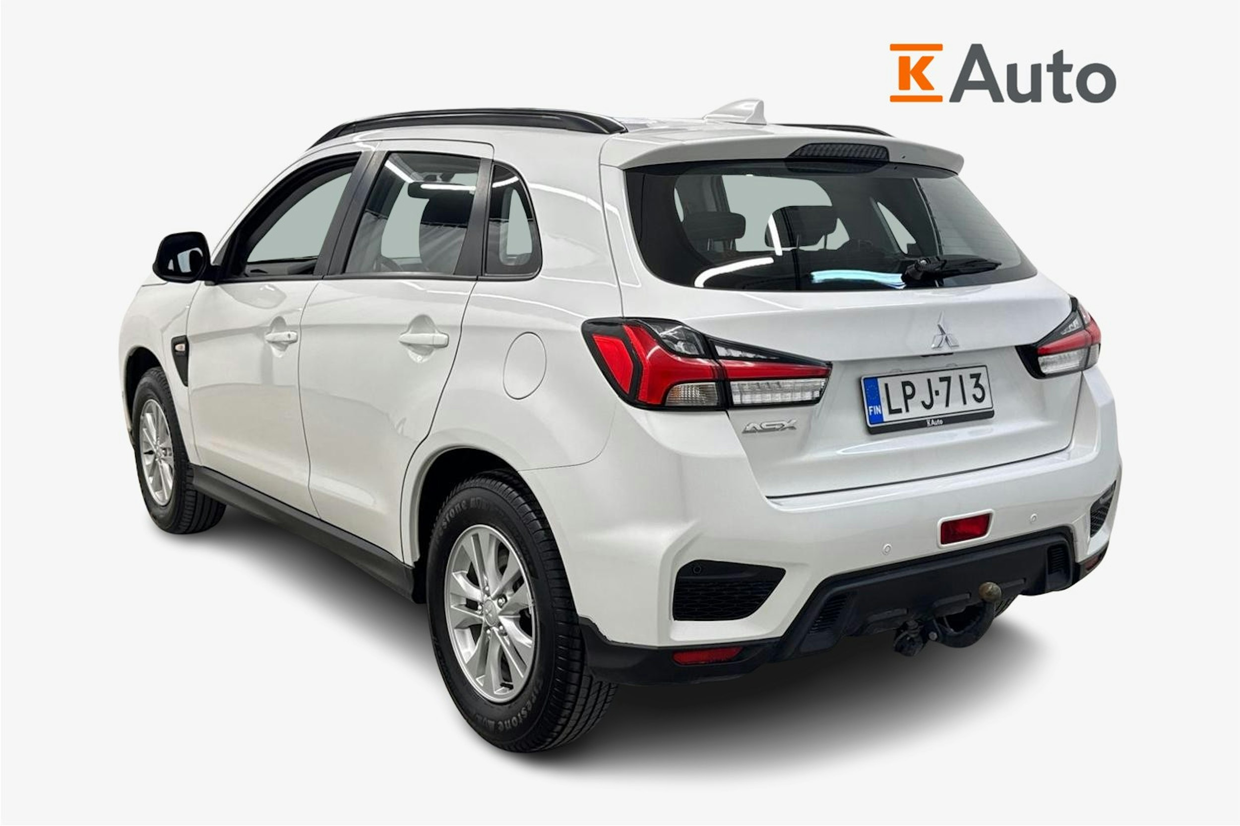 valkoinen Mitsubishi ASX 2021 kuva 2.