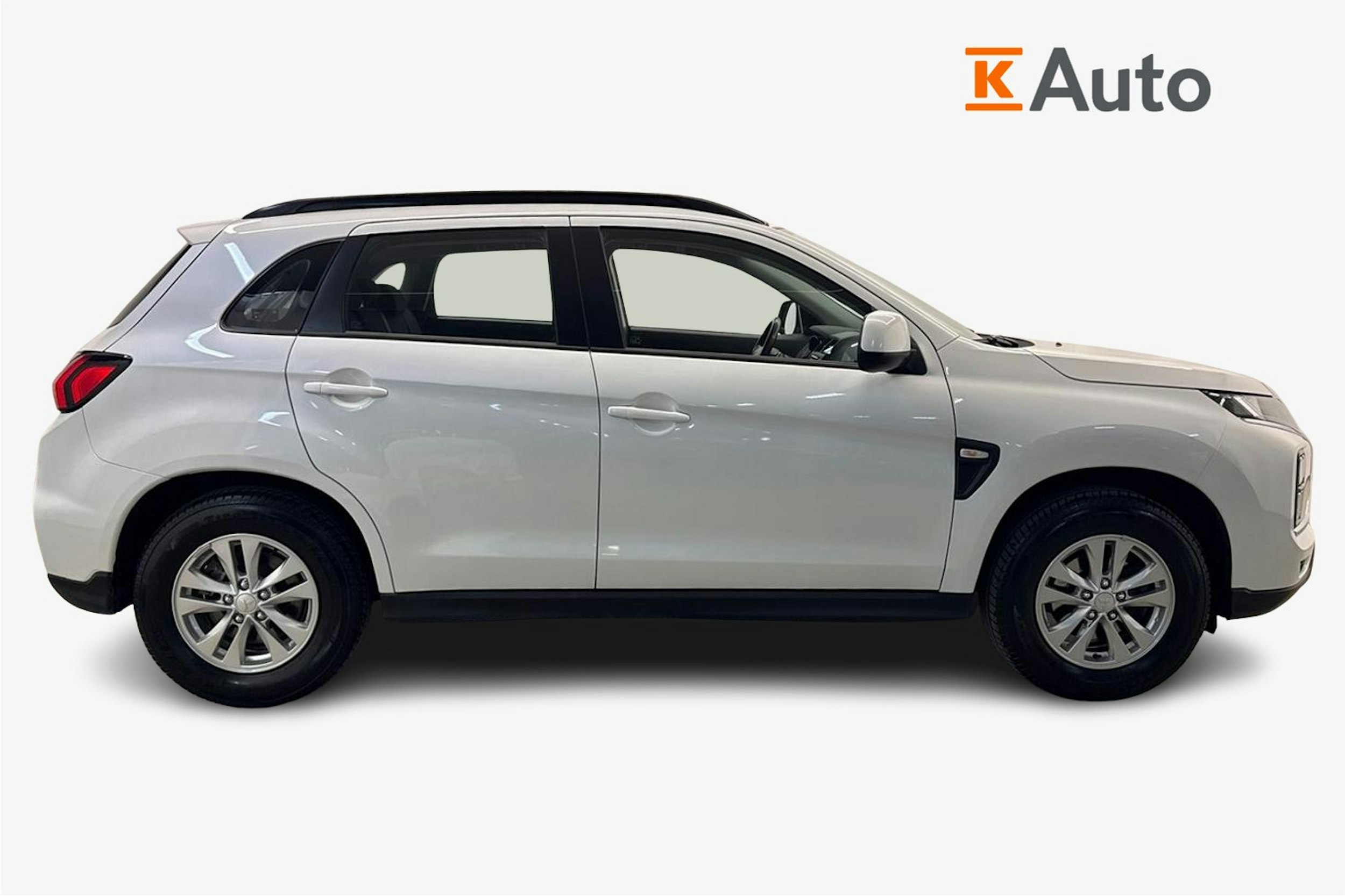 valkoinen Mitsubishi ASX 2021 kuva 6.