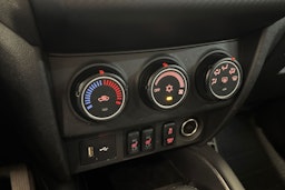 valkoinen Mitsubishi ASX 2021 kuva 15.