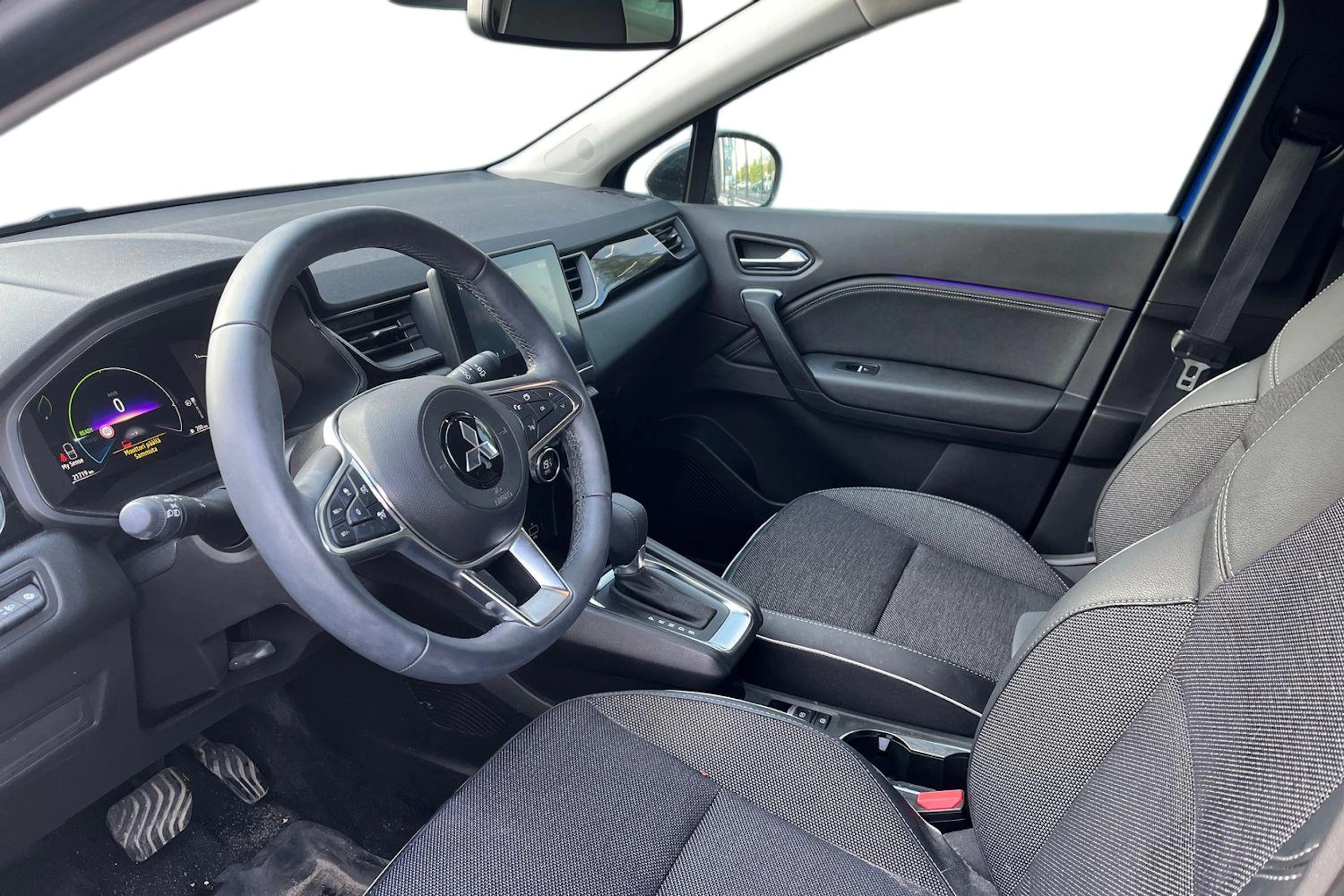 sininen Mitsubishi ASX 2024 kuva 3.