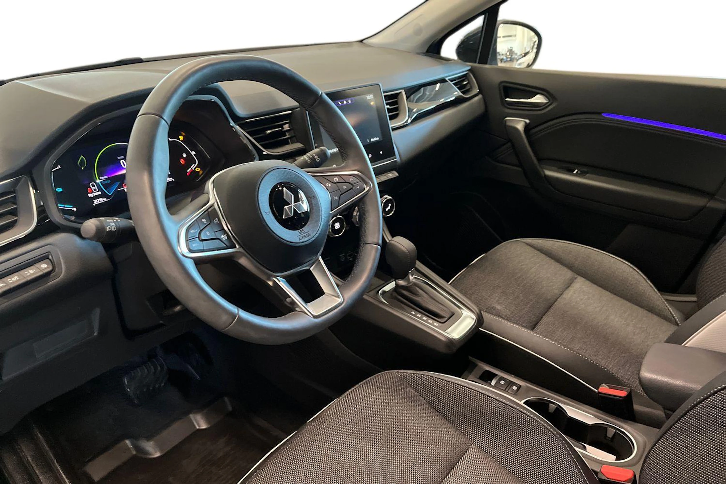 sininen Mitsubishi ASX 2024 kuva 6.