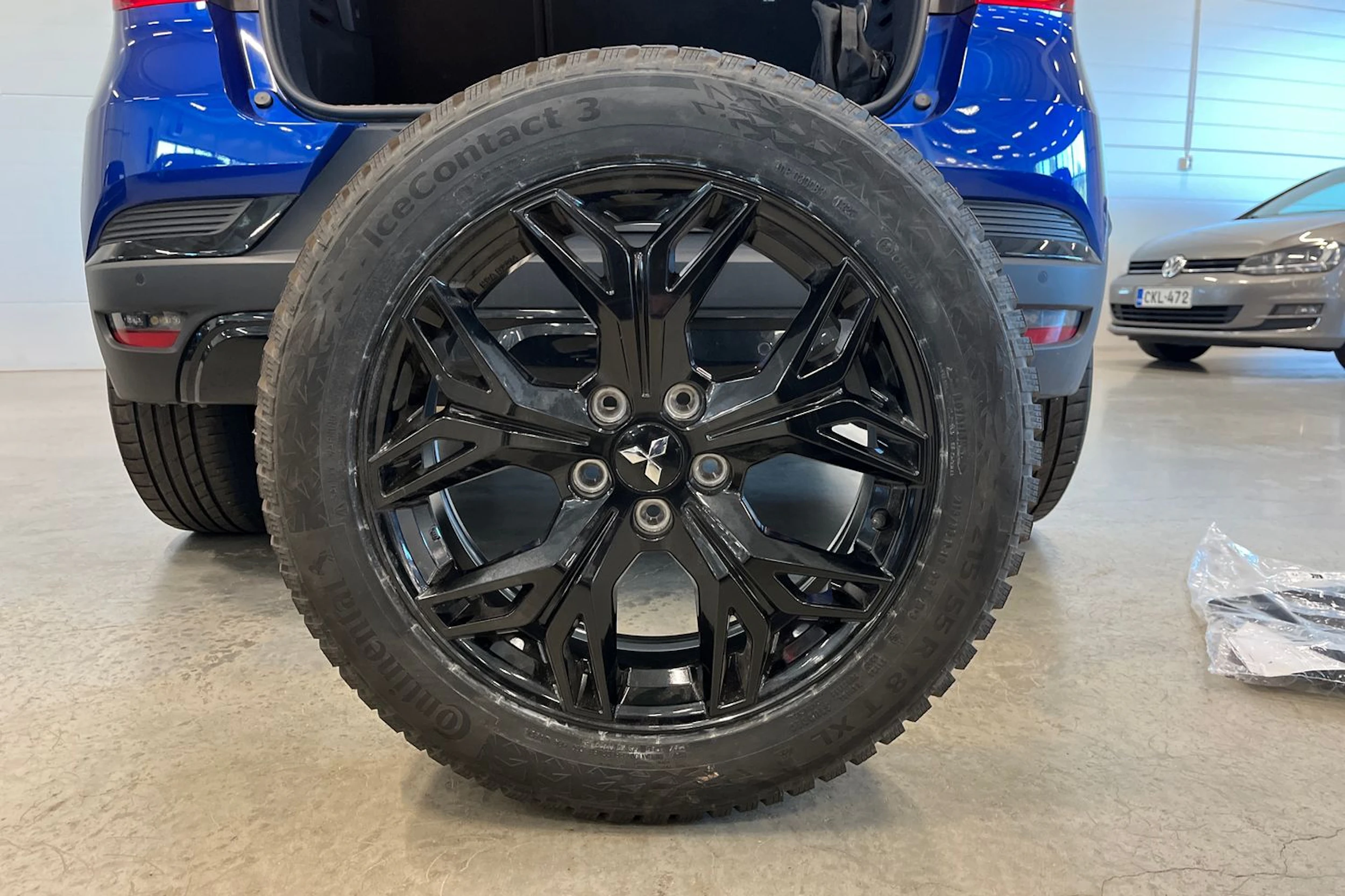 sininen Mitsubishi ASX 2024 kuva 32.