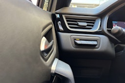 Valkoinen Mitsubishi ASX 2025 kuva 16.