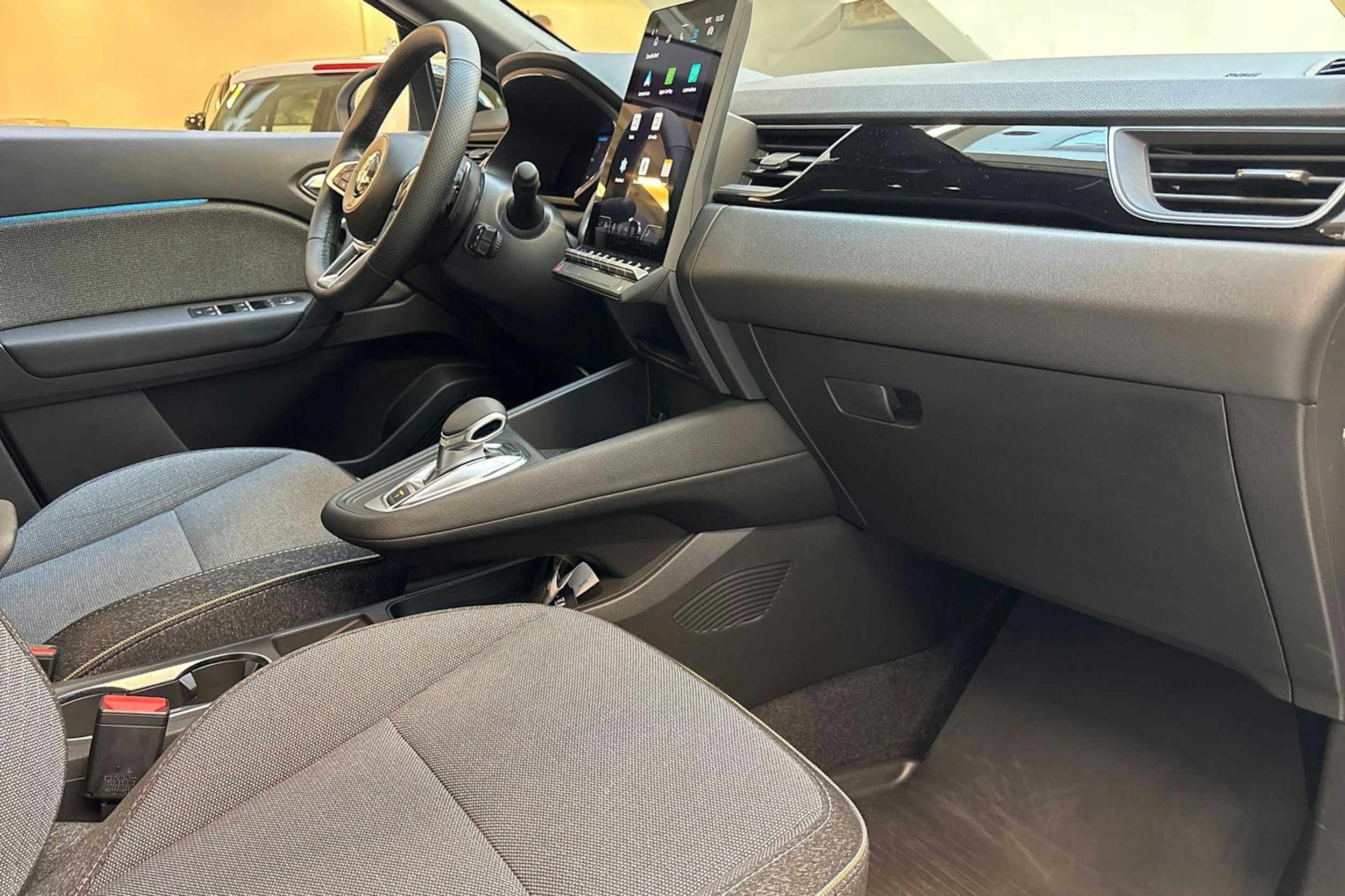 Valkoinen Mitsubishi ASX 2025 kuva 23.