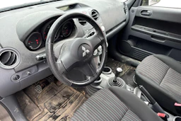 harmaa Mitsubishi Colt 2008 kuva 3.