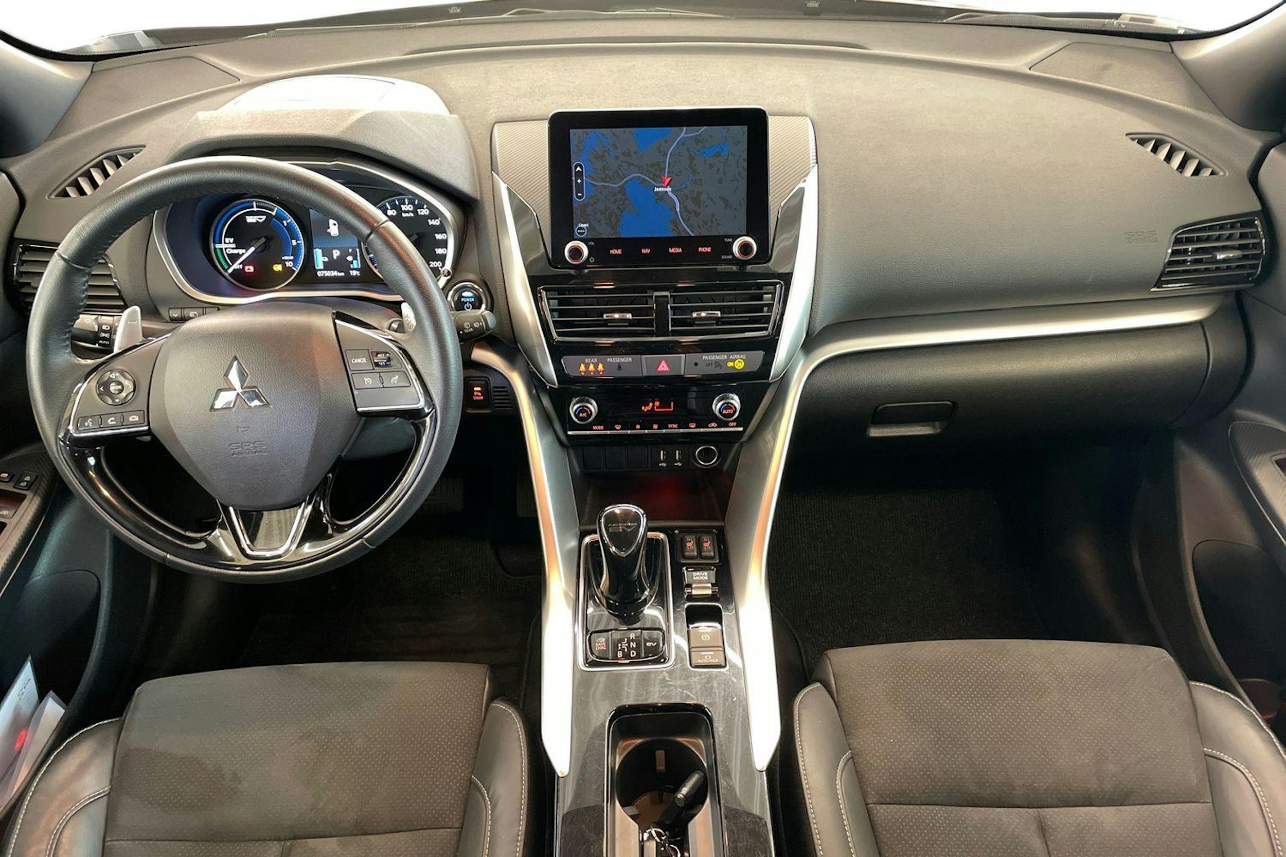 ruskea (beige) Mitsubishi Eclipse 2021 kuva 7.
