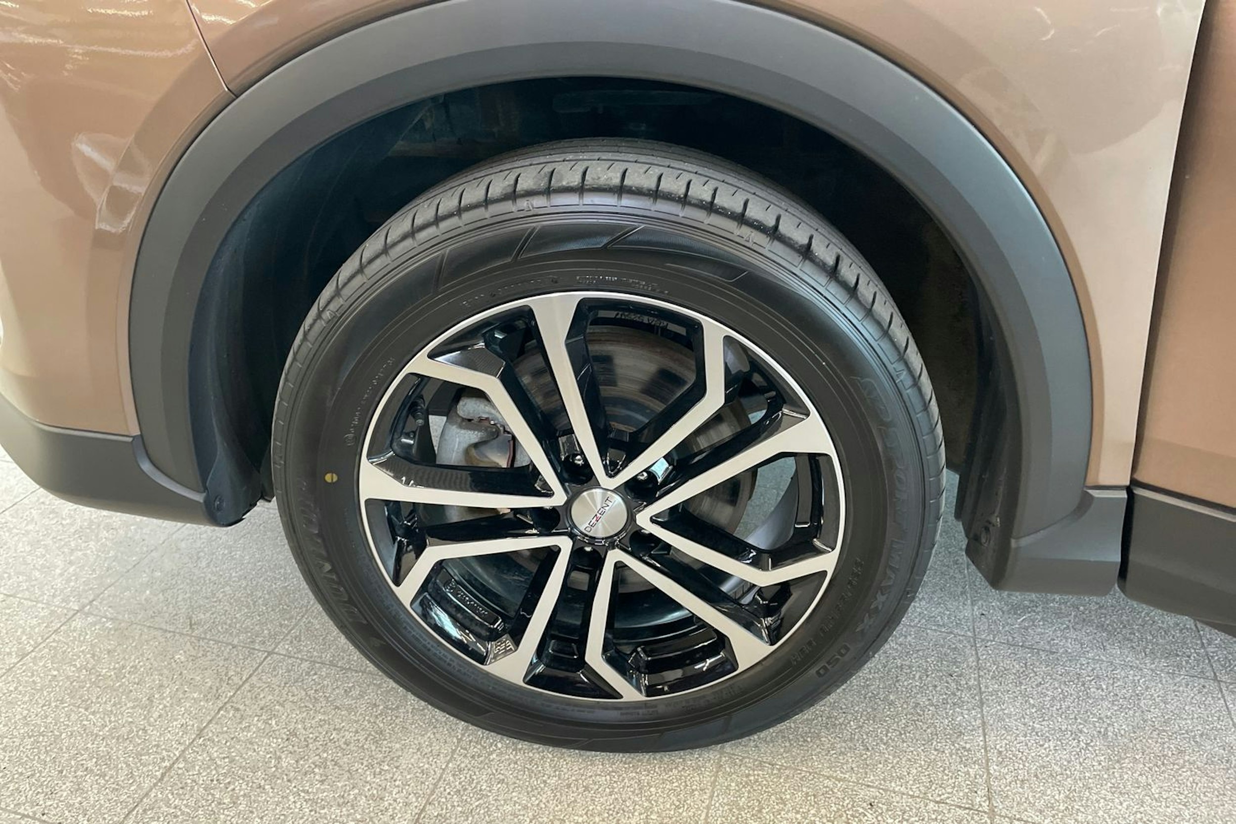 ruskea (beige) Mitsubishi Eclipse 2021 kuva 9.