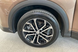 ruskea (beige) Mitsubishi Eclipse 2021 kuva 9.
