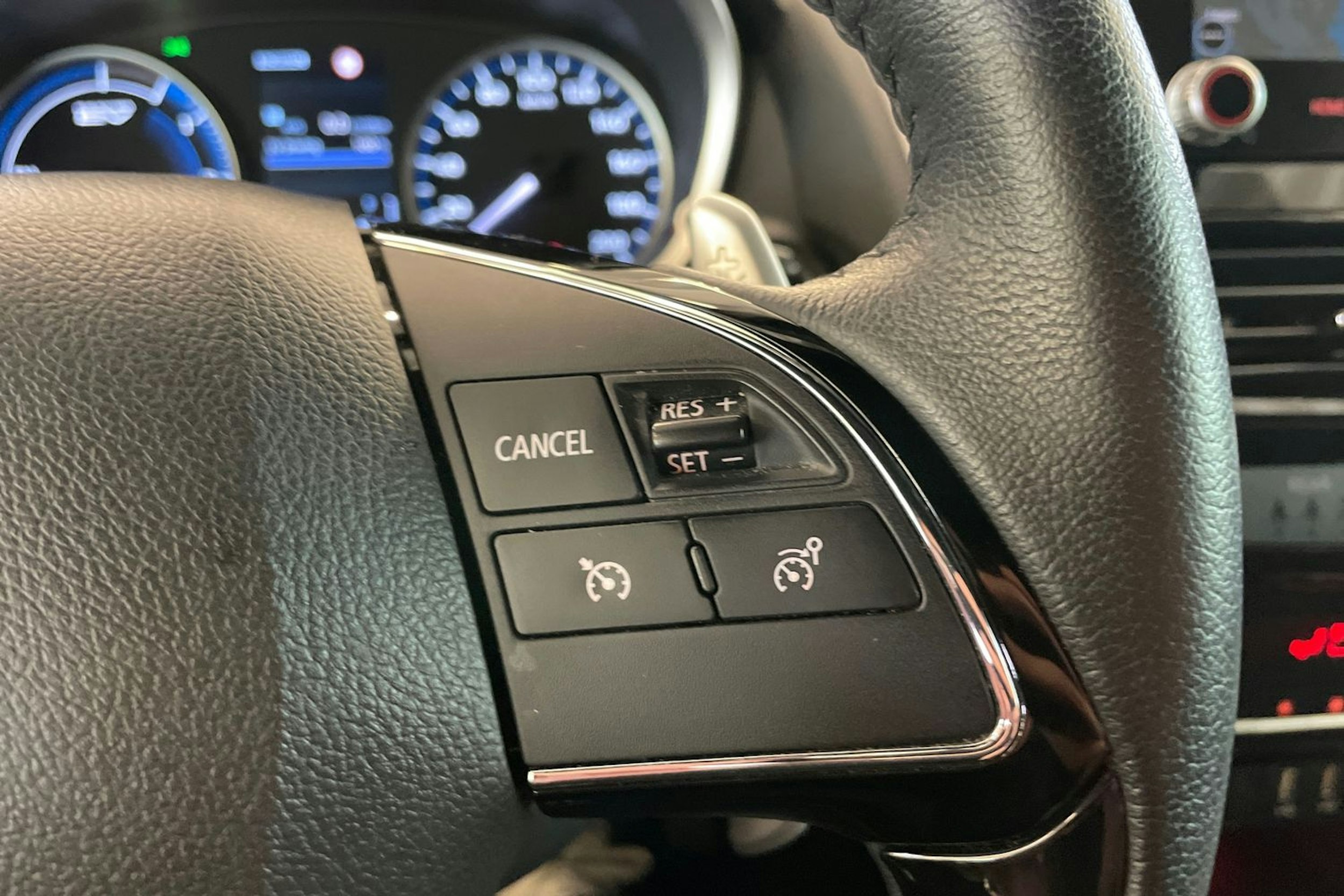 ruskea (beige) Mitsubishi Eclipse 2021 kuva 13.
