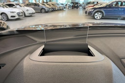 ruskea (beige) Mitsubishi Eclipse 2021 kuva 14.