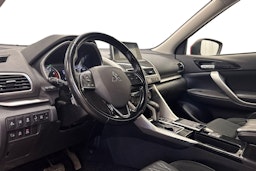punainen Mitsubishi Eclipse Cross 2019 kuva 7.