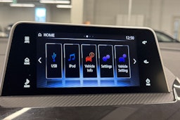 punainen Mitsubishi Eclipse Cross 2019 kuva 29.