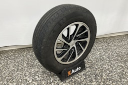 punainen Mitsubishi Eclipse Cross 2019 kuva 14.