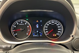 punainen Mitsubishi Eclipse Cross 2019 kuva 16.