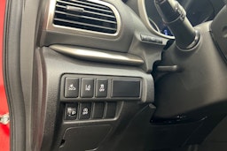 punainen Mitsubishi Eclipse Cross 2019 kuva 19.