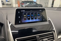 punainen Mitsubishi Eclipse Cross 2019 kuva 21.