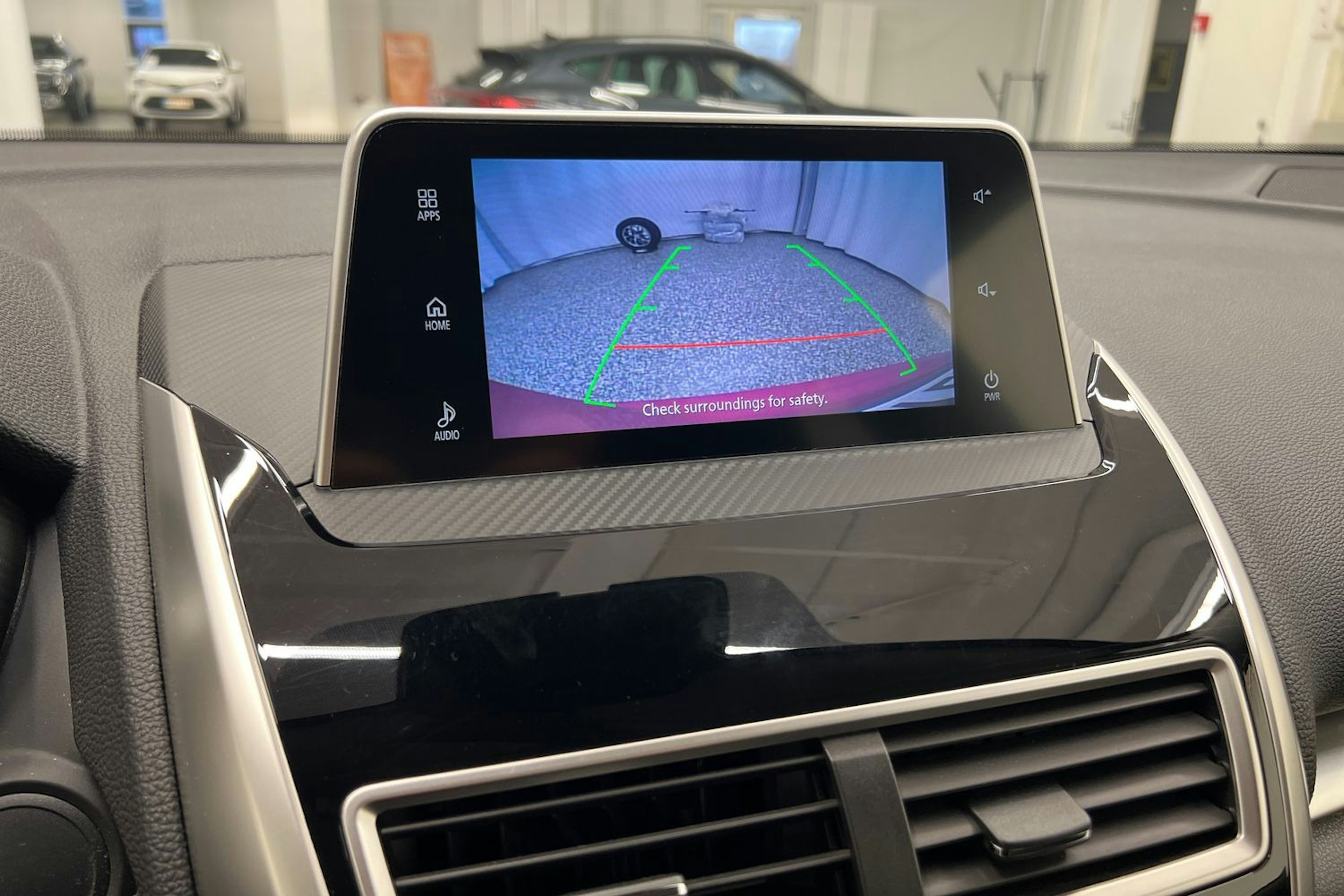 punainen Mitsubishi Eclipse Cross 2019 kuva 22.