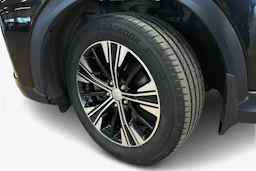 musta Mitsubishi Eclipse Cross 2020 kuva 12.