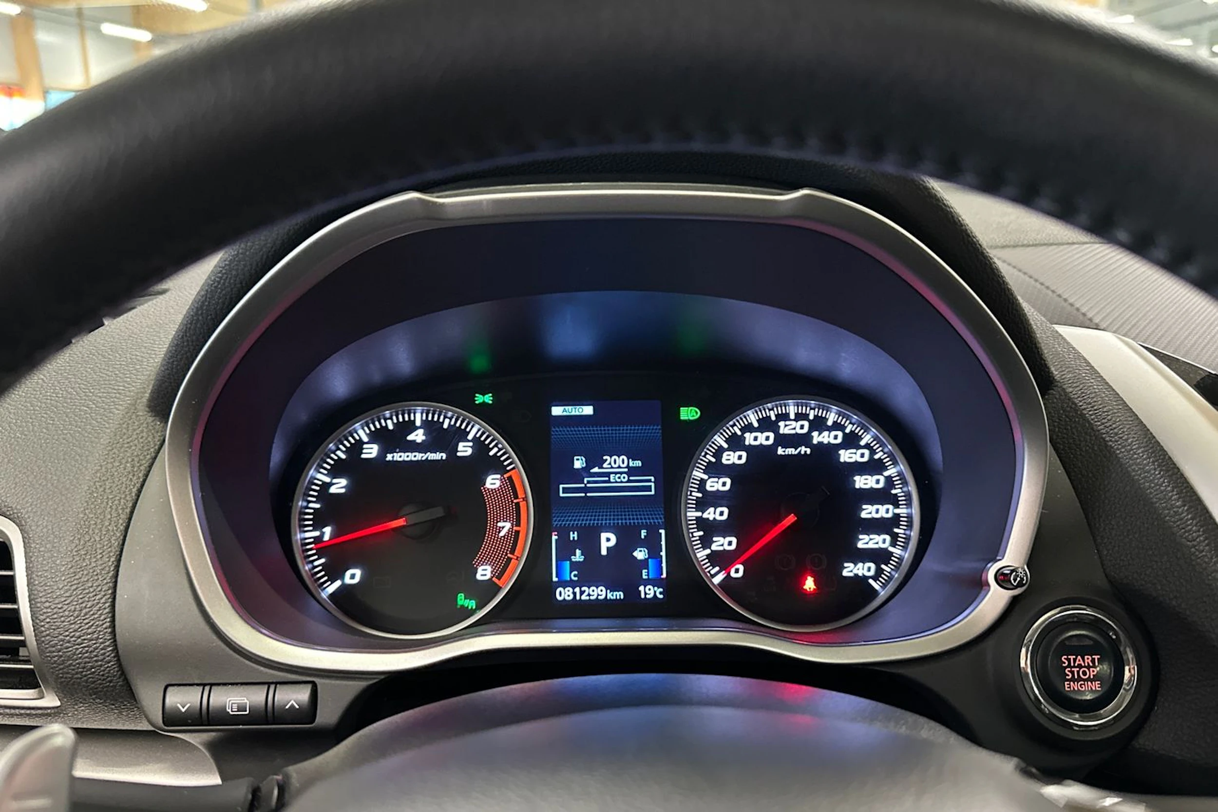 musta Mitsubishi Eclipse Cross 2020 kuva 27.