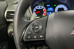 musta Mitsubishi Eclipse Cross 2020 kuva 28.